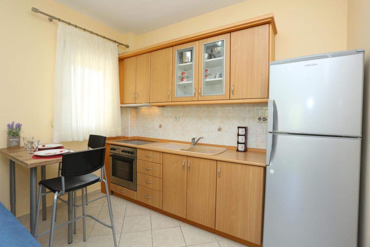 Summer Suite - Premium Apartment Пефкохори Екстериор снимка