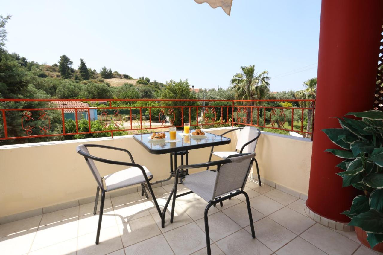 Summer Suite - Premium Apartment Пефкохори Екстериор снимка
