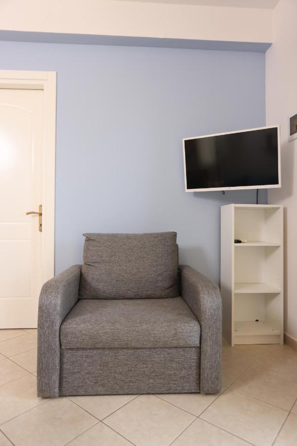 Summer Suite - Premium Apartment Пефкохори Екстериор снимка